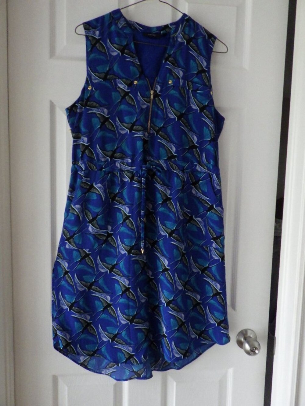 APT. 9 Dress Cinch Tie Waist Sleeveless Women's Medium Blue Pattern Birds Pocket - Picture 2 of 9